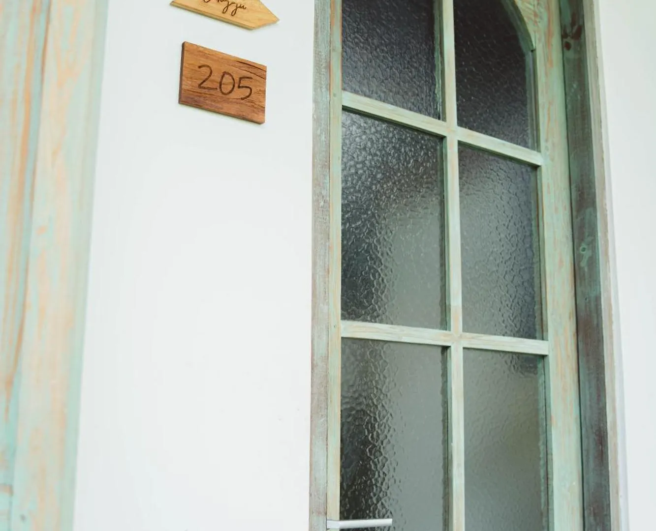 White Penny Hostel Seminyak Indonesia